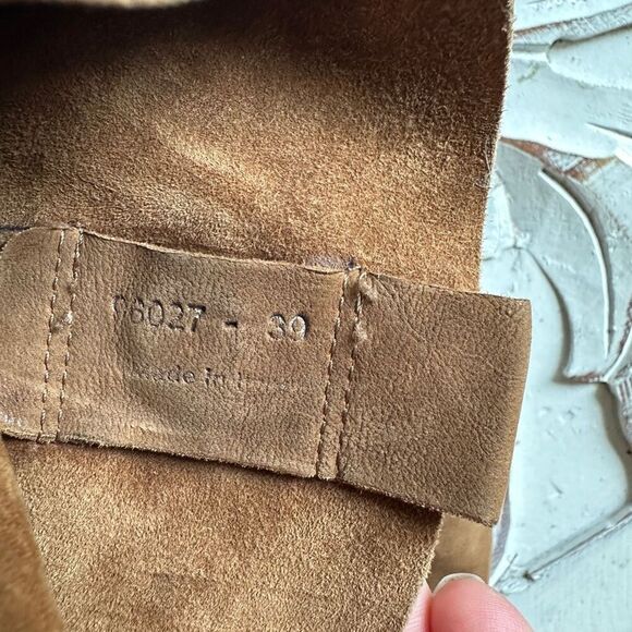 Hugo Boss textured knee high leather boot size 39 - Picture 5 of 7